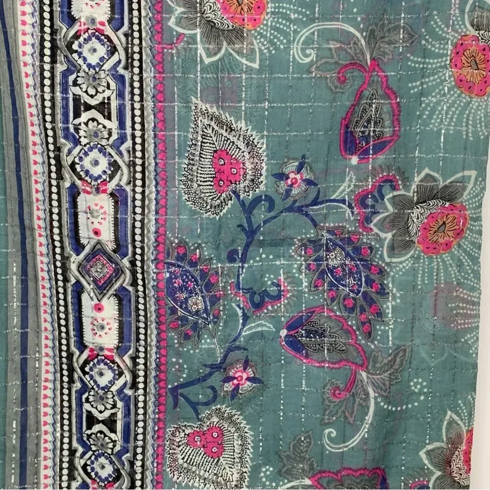Chaudry KS NWT Scarf Central Floral Motif Shimmering Border Geometric Pattern
